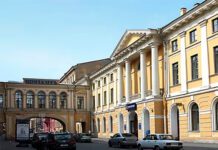 Продано историческое здание почтамта в Санкт-Петербурге