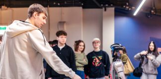 студенты. Фото (с) mos.ru