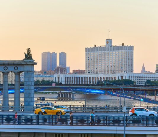 Белый дом, дом правительства РФ. Фото (с) mos.ru