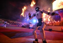 Китайские роботы (с) Синьхуа