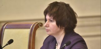 К полномочиям заместителя Губернатора Дудниковой Валентины Анатольевны добавляется ведение вопросов развития комплекса информатизации. Фото (с) правительство Новосибирской области