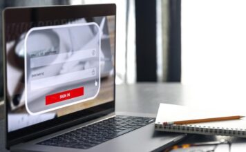Госдума установила штрафы за нарушение правил применения рекомендательных технологий и правил авторизации на сайтах Фото (с) magnific.com/pvproductions