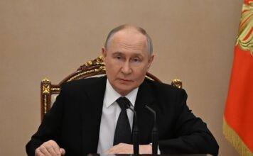 Президент РФ сможет определить перечень субъектов РФ для особого применения законов о почте, о связи и КИИ – поправки (с) Кремль